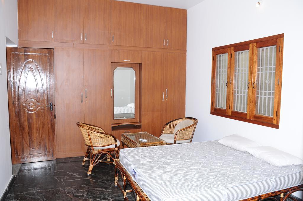 Bharathi Guest House Tiruvannāmalai Eksteriør billede
