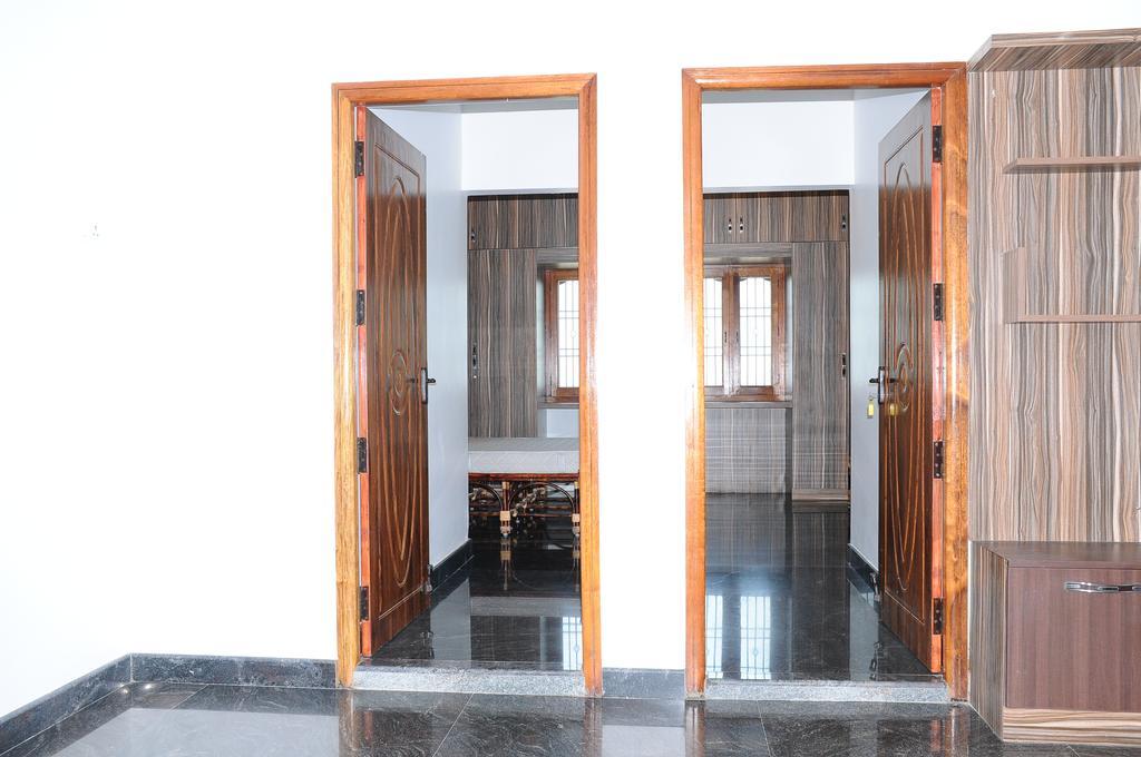 Bharathi Guest House Tiruvannāmalai Eksteriør billede